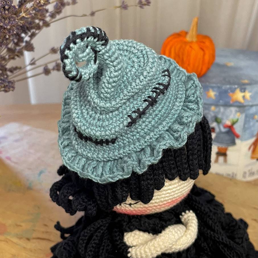 PDF Pattern Amigurumi Friendly Witch ENGLISH