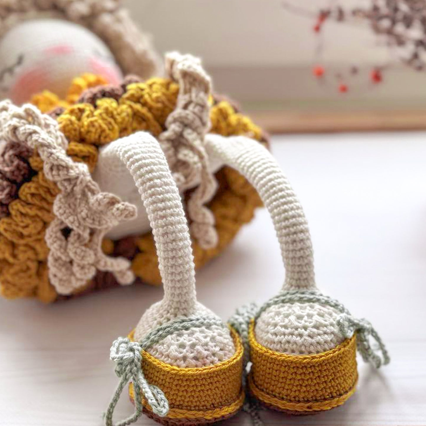 PDF Crochet Pattern Amigurumi Doll Friendly Bee - TUTORIAL with 200 pictures + VIDEO with Subtitles English