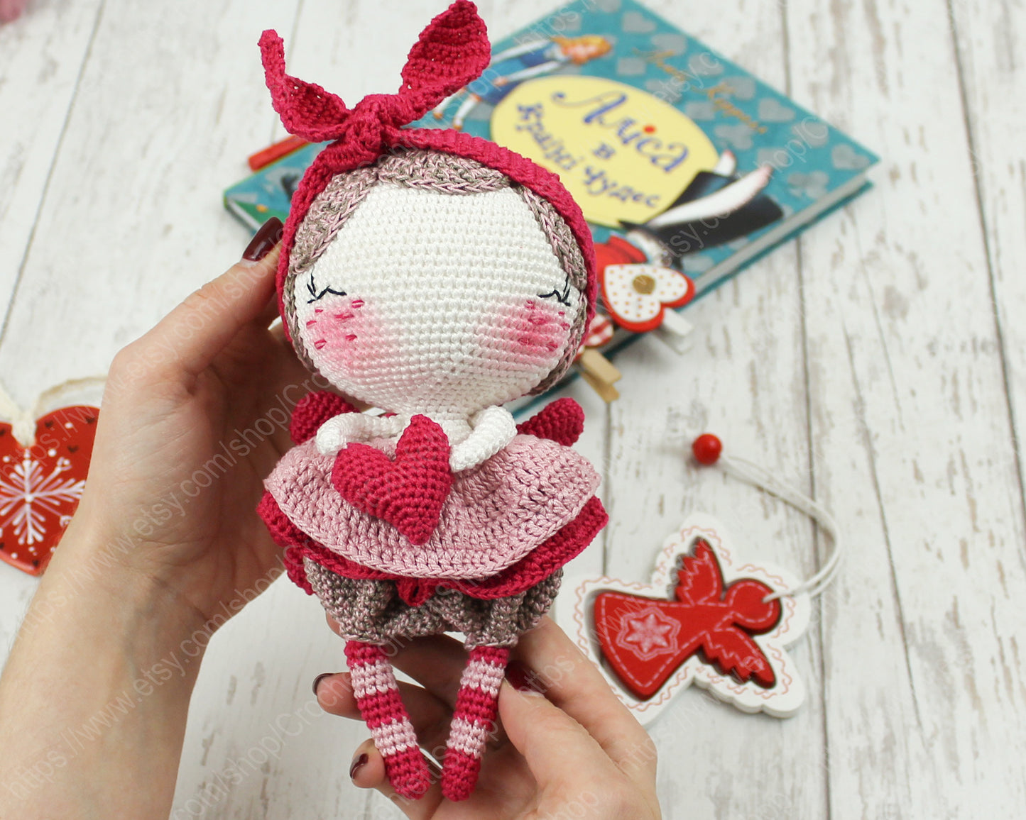 PATRÓN DE LA MUÑECA ÁNGEL DE SAN VALENTÍN