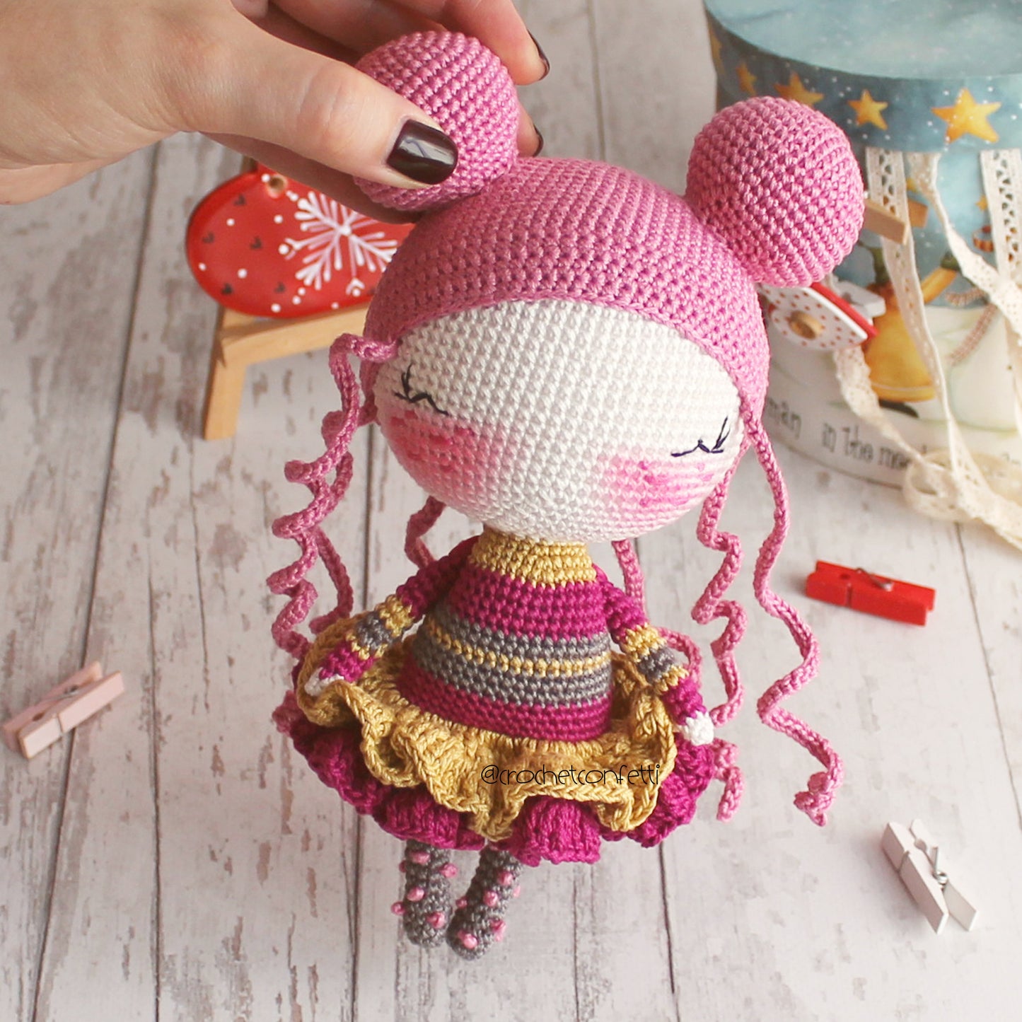 ANLEITUNG FÜR AMIGURUMI PUPPE