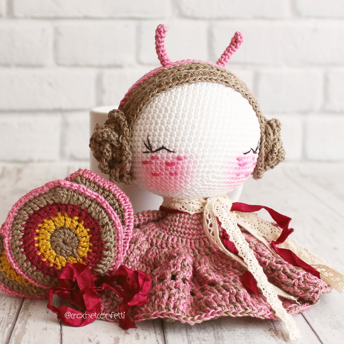 Patrón de la muñeca mariposa Espanol