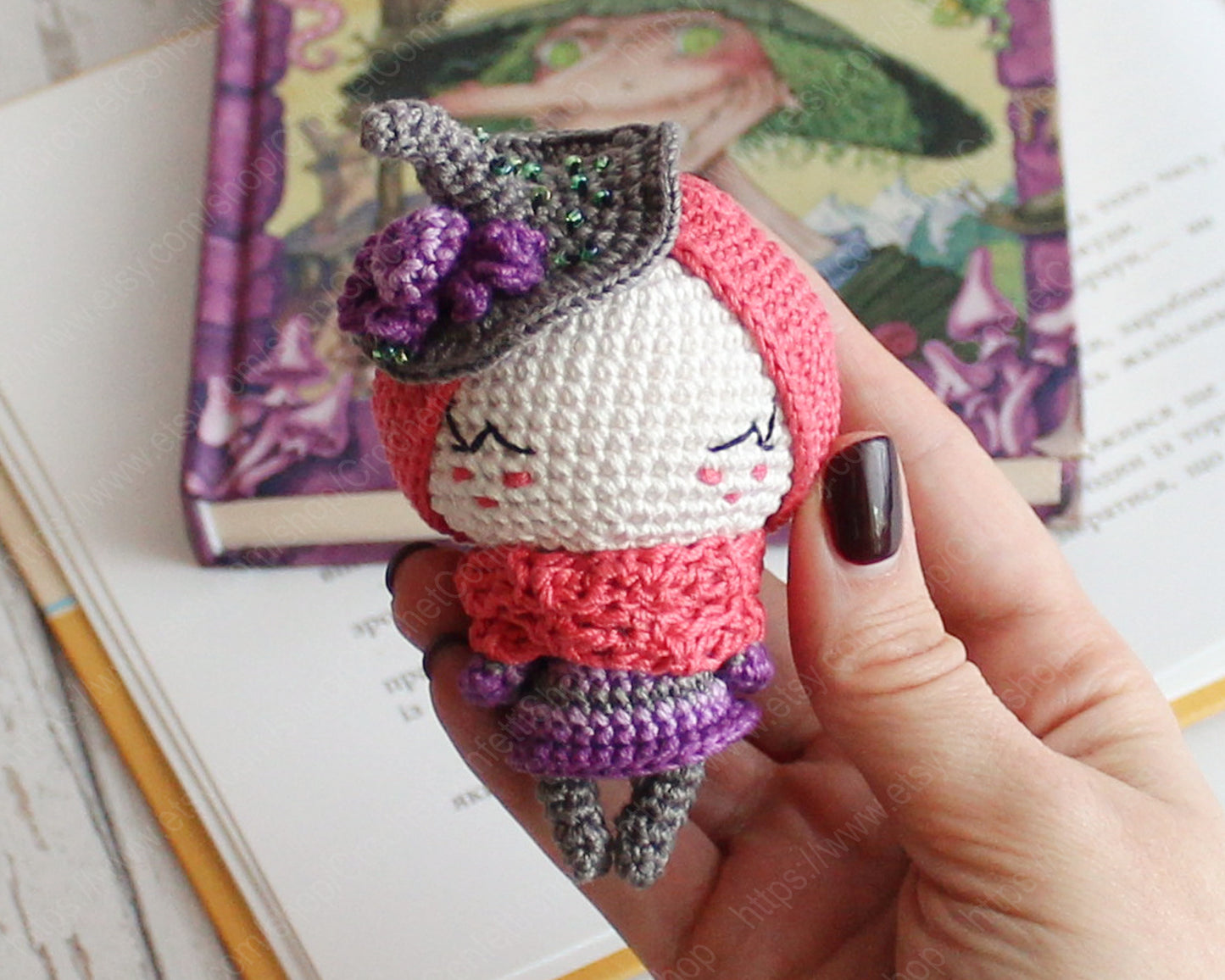 PDF Crochet Little Witch, Amigurumi Mini Doll, Small Witch Accessory, Crochet Toy, Halloween Gift, DIY, Autumn Decor Tutorial