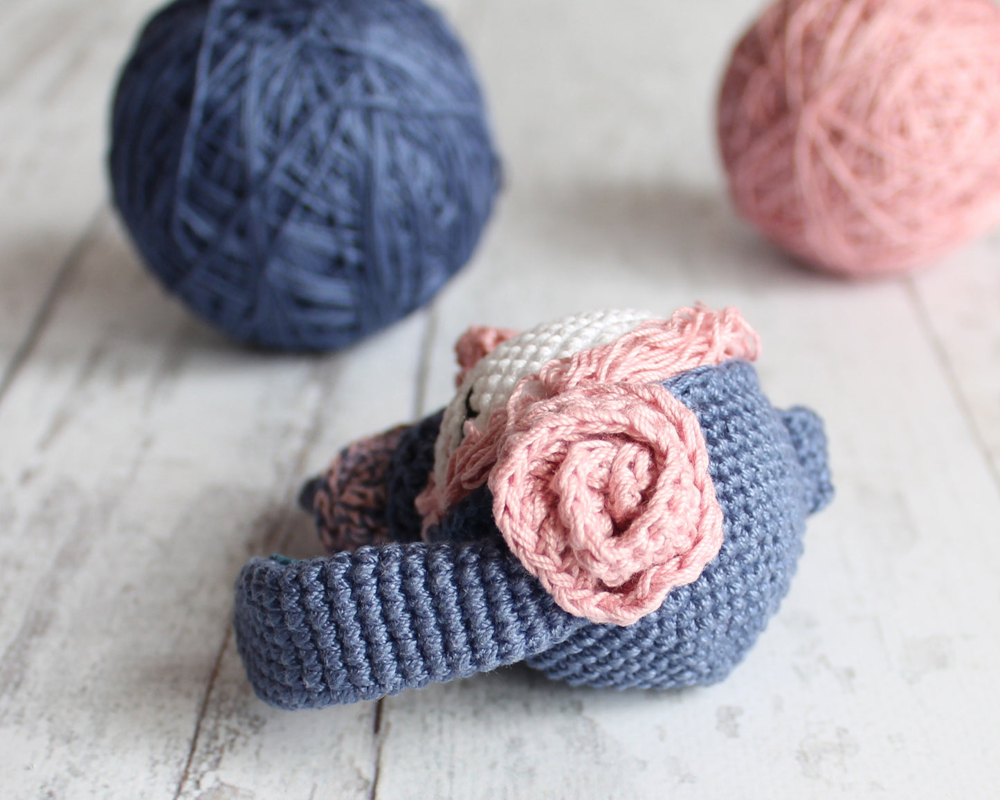 Pattern Crochet Little Girl Rabbit, Crochet Amigurumi Rabbit Accessory, Amigurumi Dolls Pattern, PDF Crochet Toy Bunny Pattern 9 cm / 3.5"