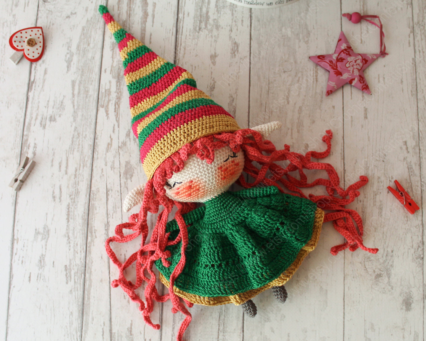 Patrón de la muñeca elfo de navidad