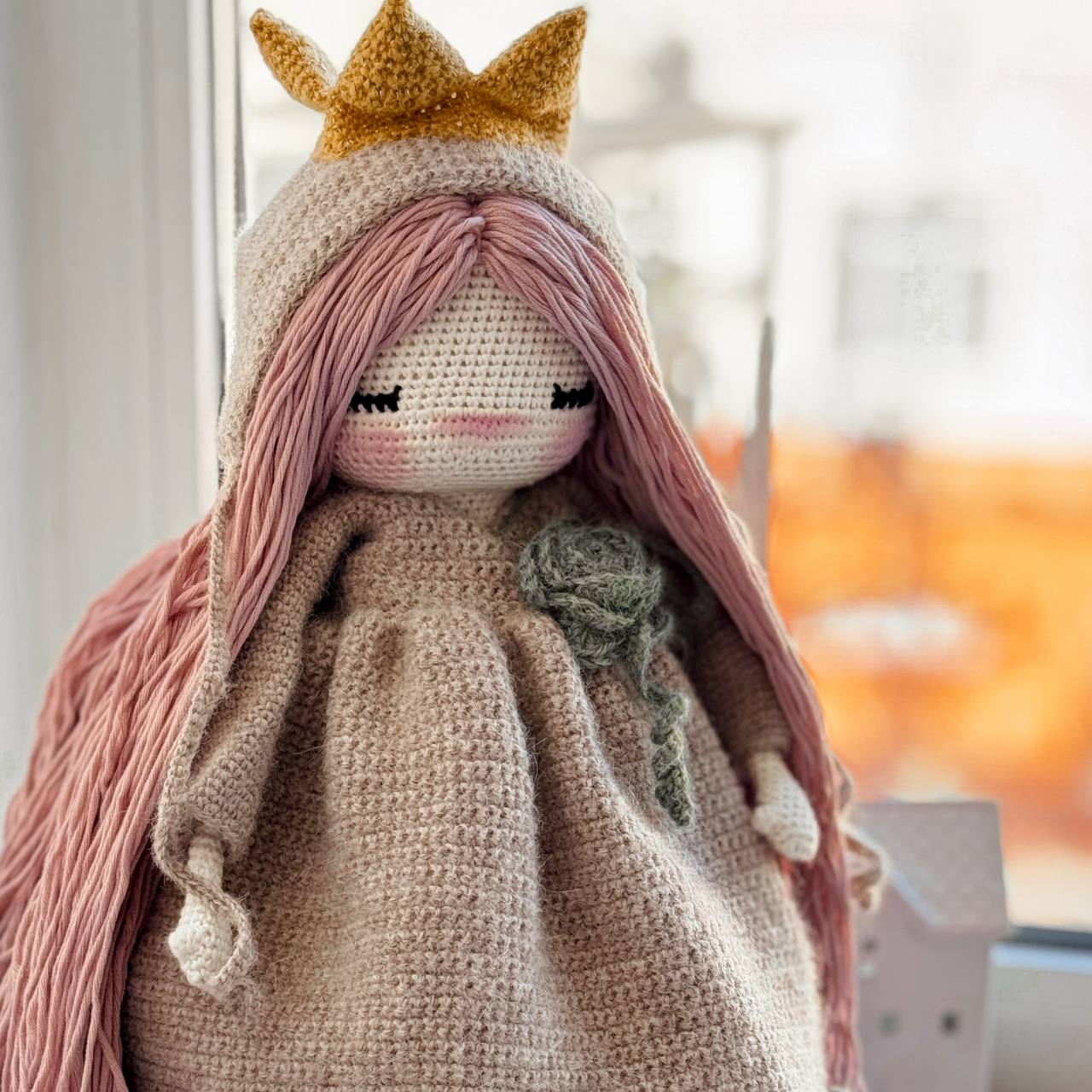 PDF PRINCESA ACOGEDORA – PATRÓN DE CROCHET ESPAÑOL