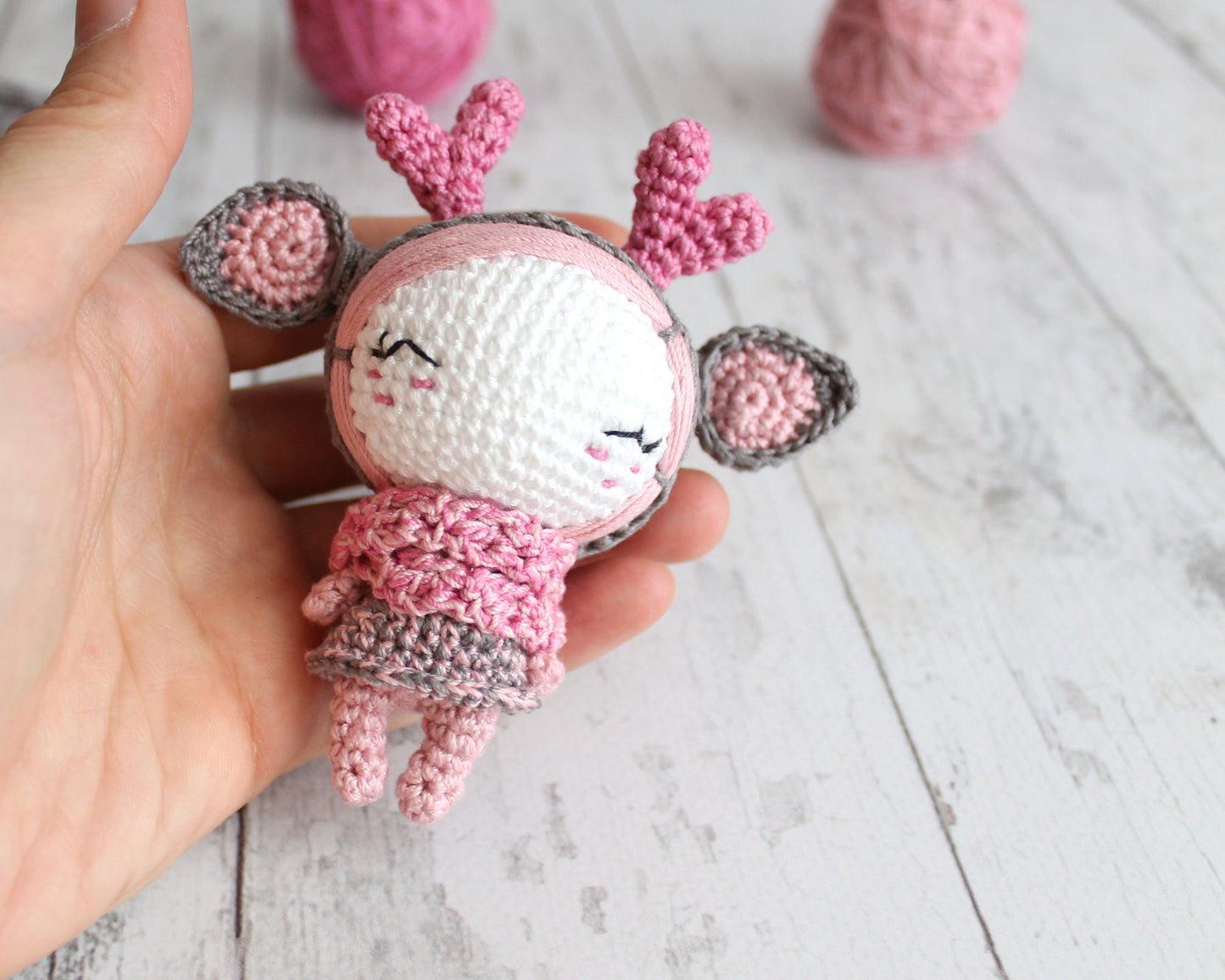 PDF Amigurumi Pattern, Crochet Little Doll Deer, Crochet Deer Accessory, Crochet Toy Pattern Little Deer 9 cm / 3.5"