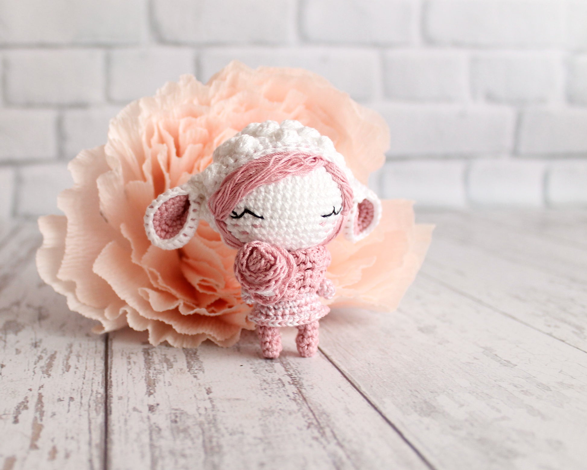 PDF PATTERN Amigurumi Doll Cute Sheep, Crochet Stuffed Toy, Best Gift Idea  English, Español, Français, Portuguesa Brasileira, Deutsch 